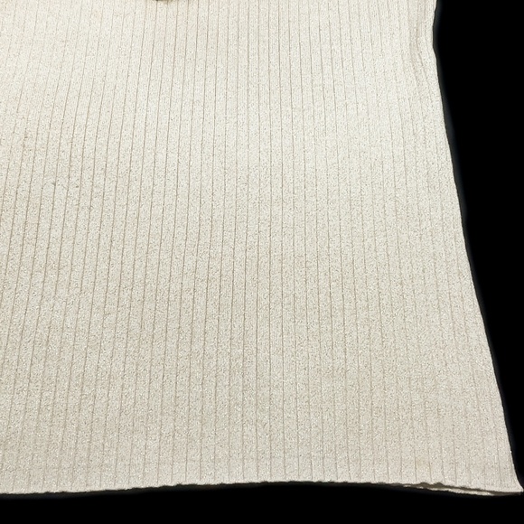 Gold Metallic Scoop Neck Sleeveless Ribbed Tank - Picture 5 of 6